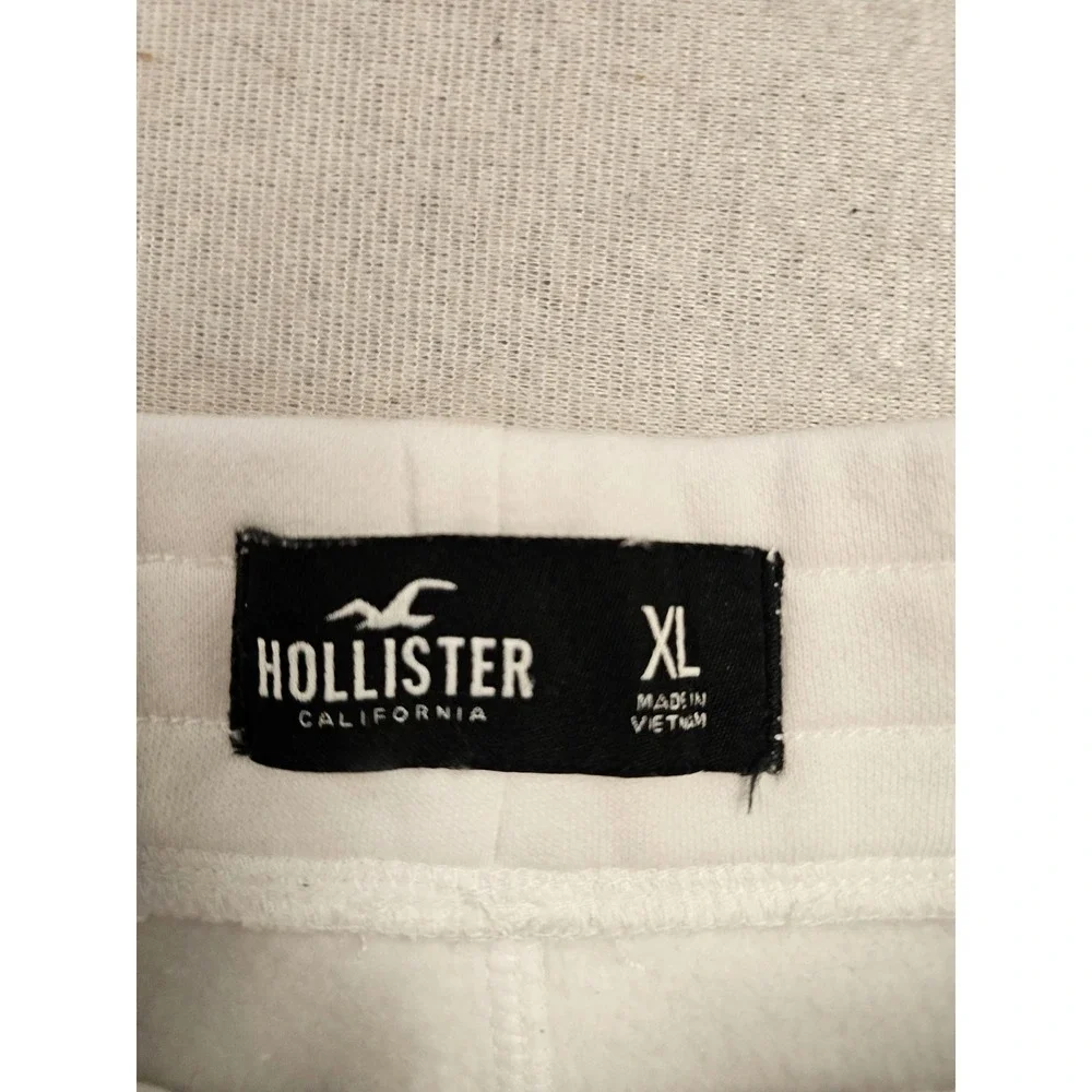 Hollister California Mens XL White Fleece Sweat Shorts Graphic Logo Cream Lounge